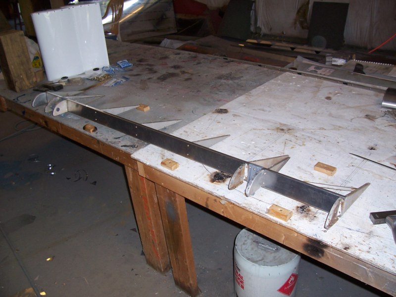 Remainder of ribs added