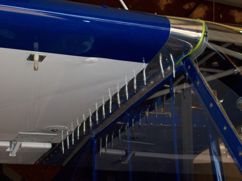 Right side fairing
