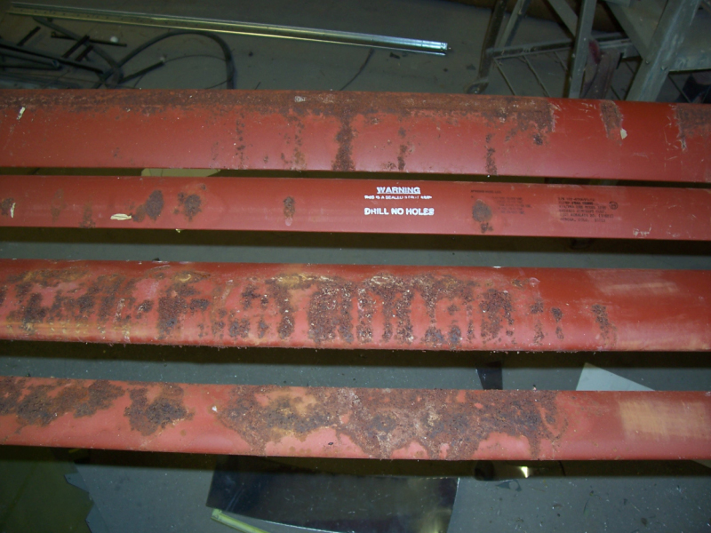 Rusty struts 2